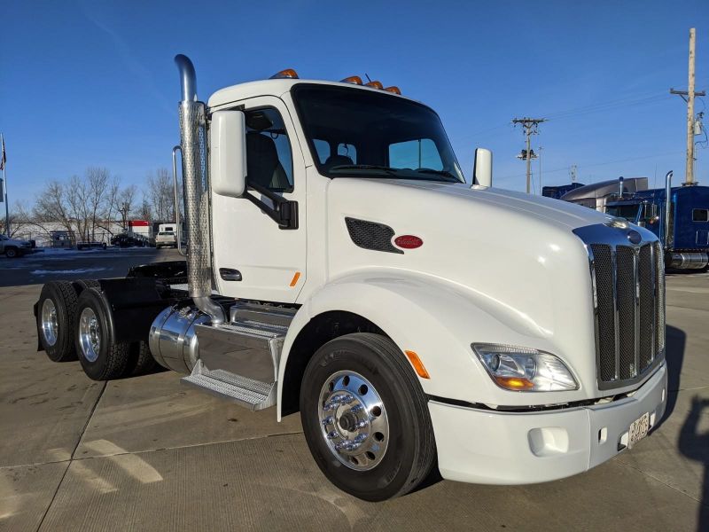 2015 PETERBILT 579 5215291575