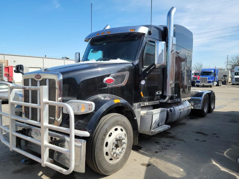 2018 PETERBILT 567 7256406521