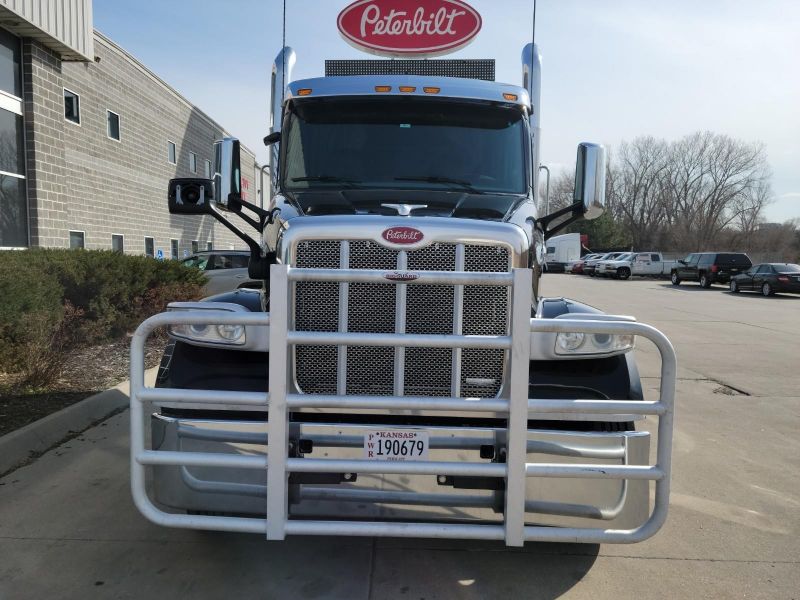 2018 PETERBILT 567 7256735410