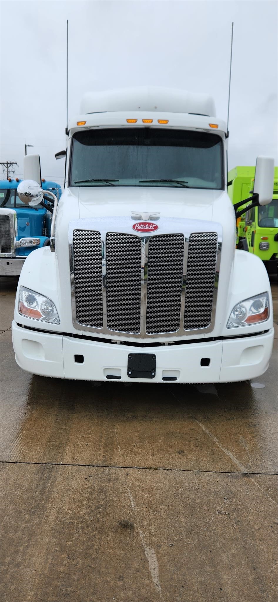 2020 PETERBILT 579 8038592605